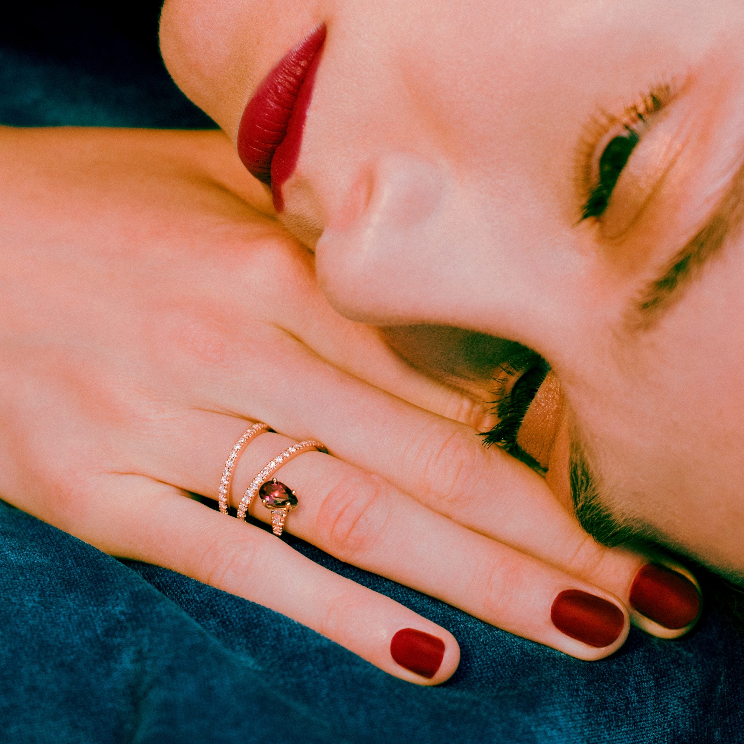 Anillo D'Amour I am Red
