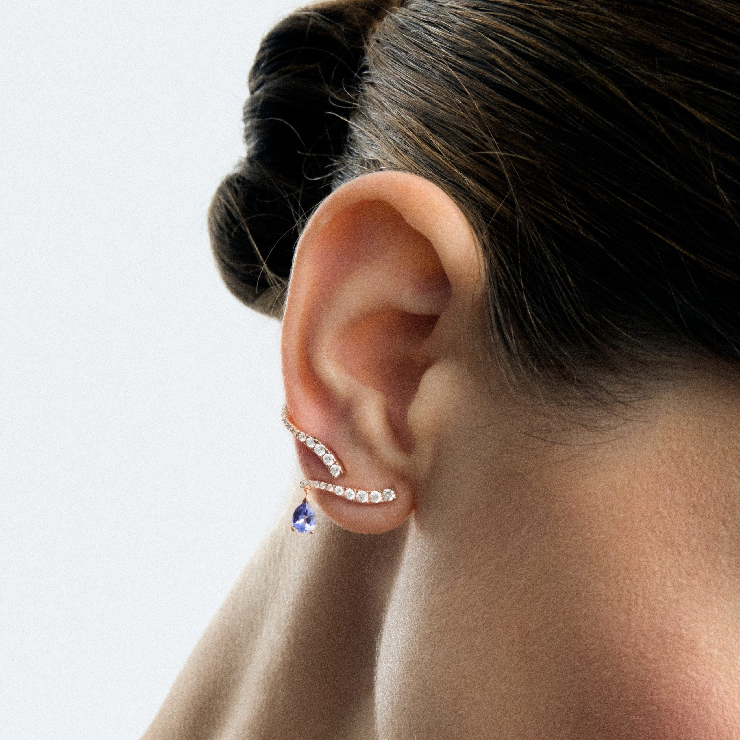 Pendientes Sasa Crawler Tanzanitas