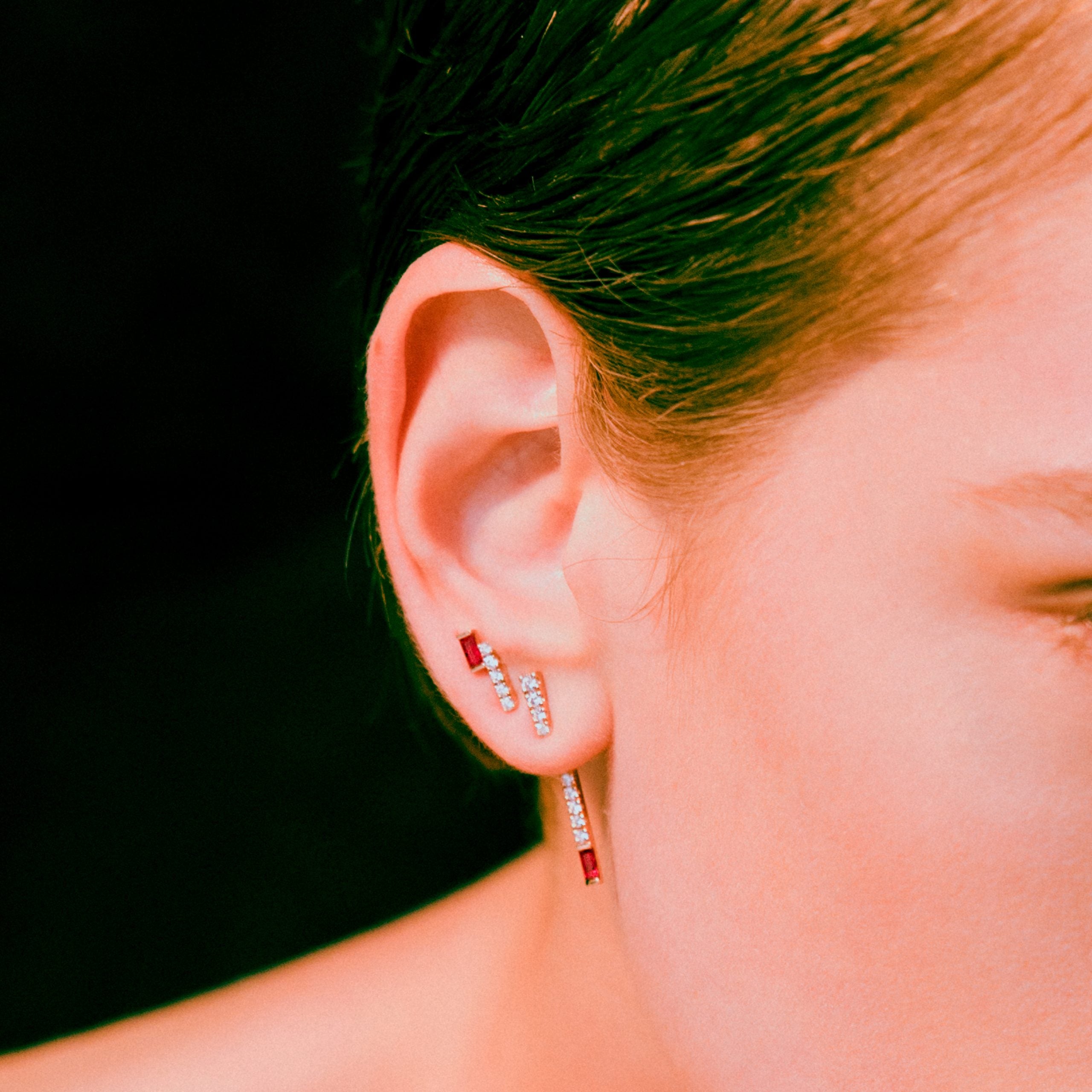 Bande I am Red Earrings