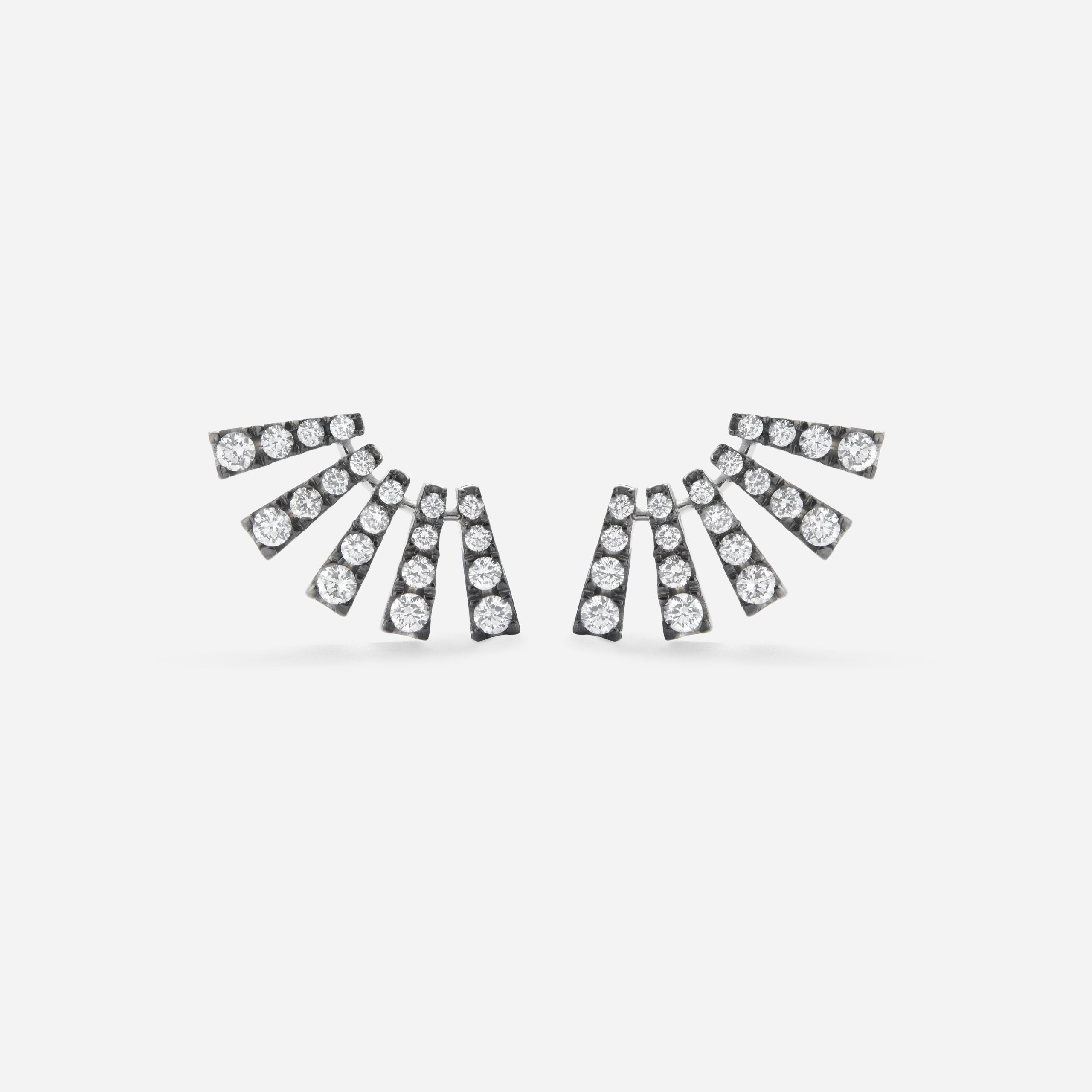 Smoky Club M Earrings